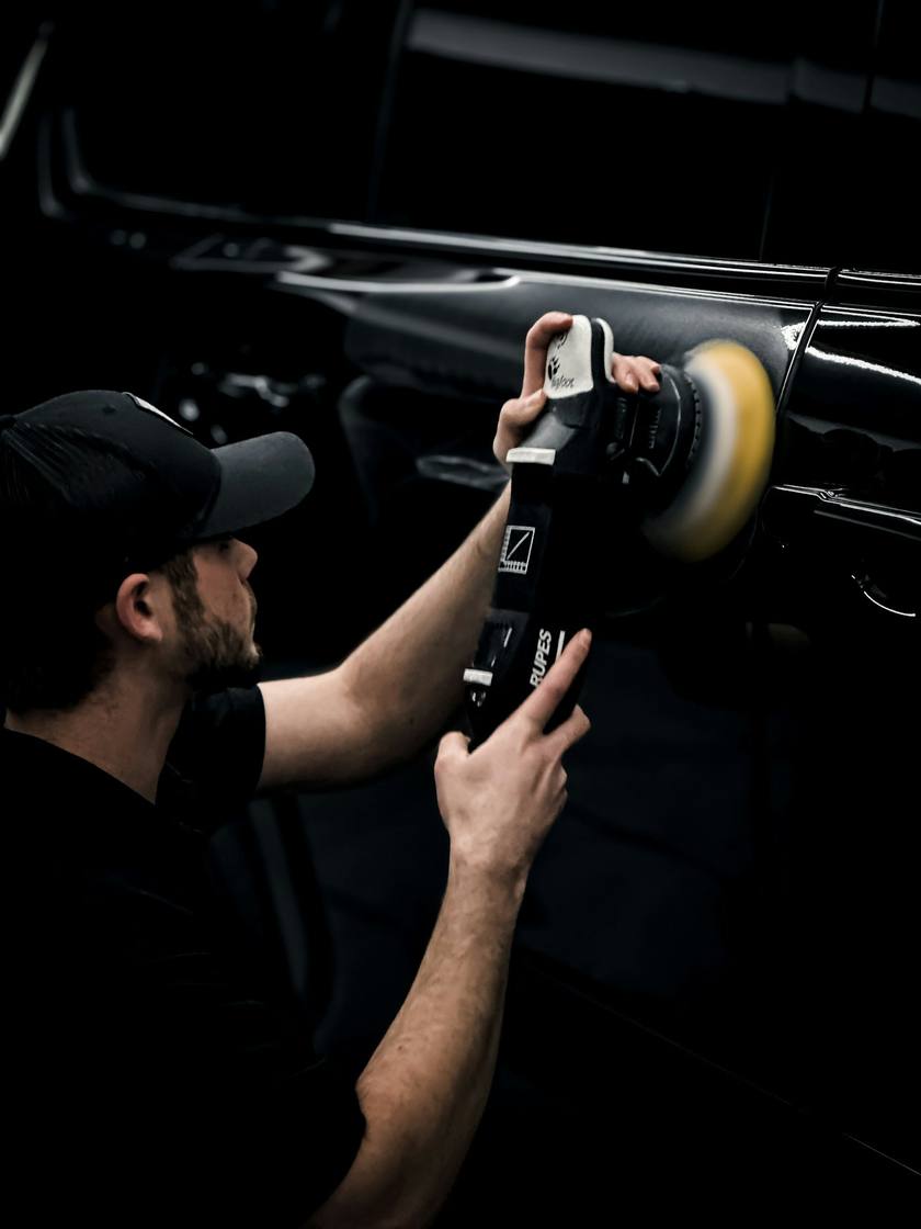 Detailer on the job