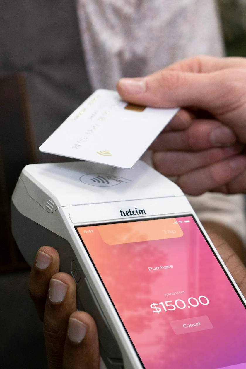 A customer pays an invoice